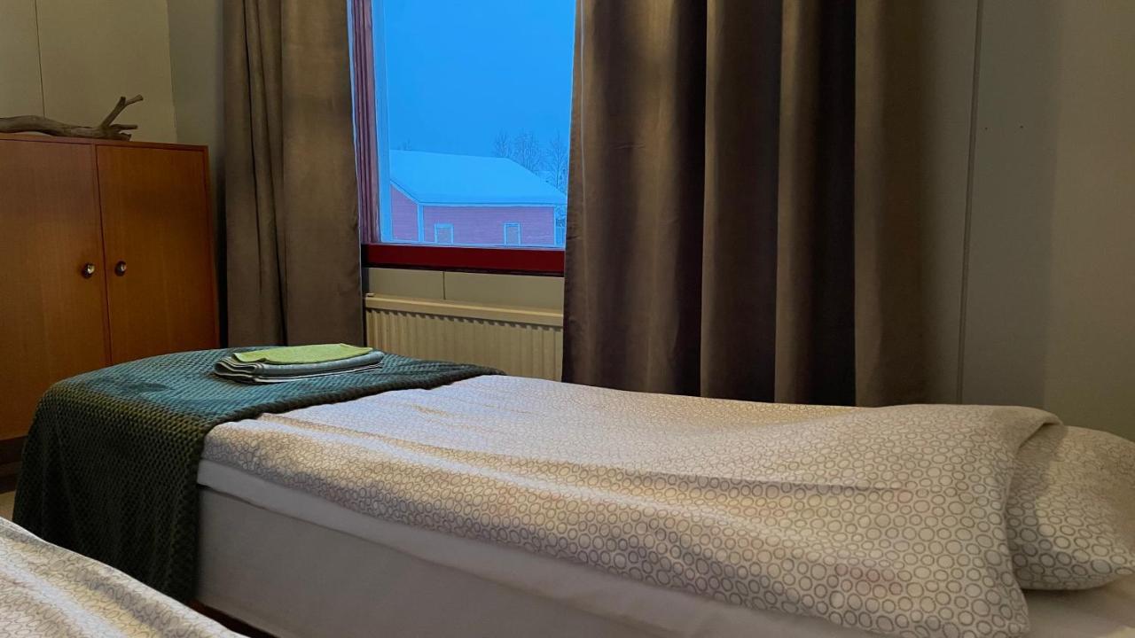 Taloyllaes, Huonemajoitus Hotel Äkäslompolo Kültér fotó